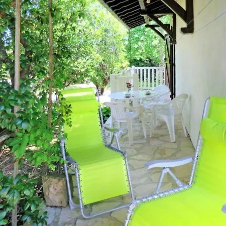 Eucalyptus - Lix110 By Interhome